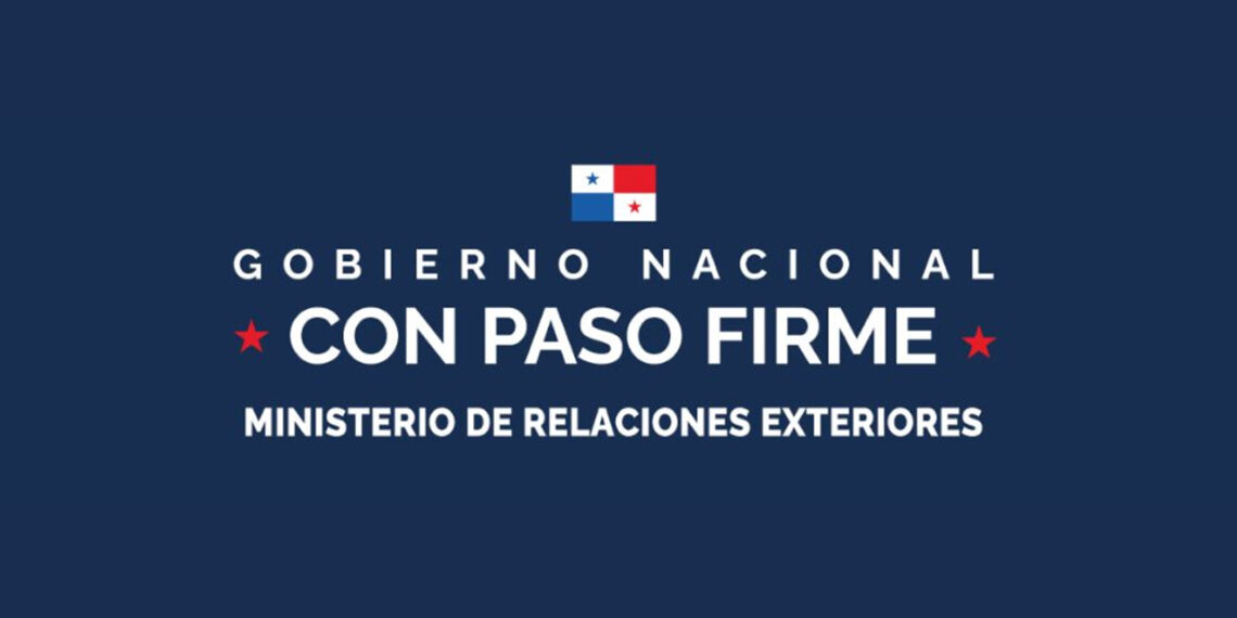 Ministerio de Relaciones Exteriores - Presidente Mulino y Canciller Martínez-Acha