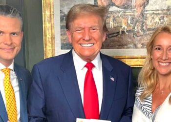 Jennifer Rauchet Hegseth, esposa del secretario de Defensa Pete Hegseth - tupolitica.com