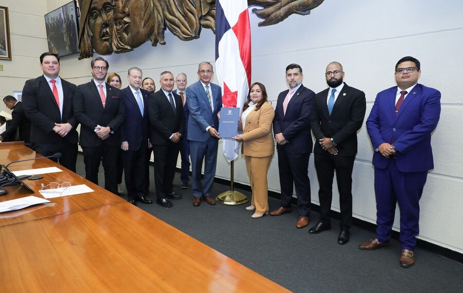 Nueva ley de interés preferencial en Panamá facilita la compra de viviendas para la clase media - tupolitica.com