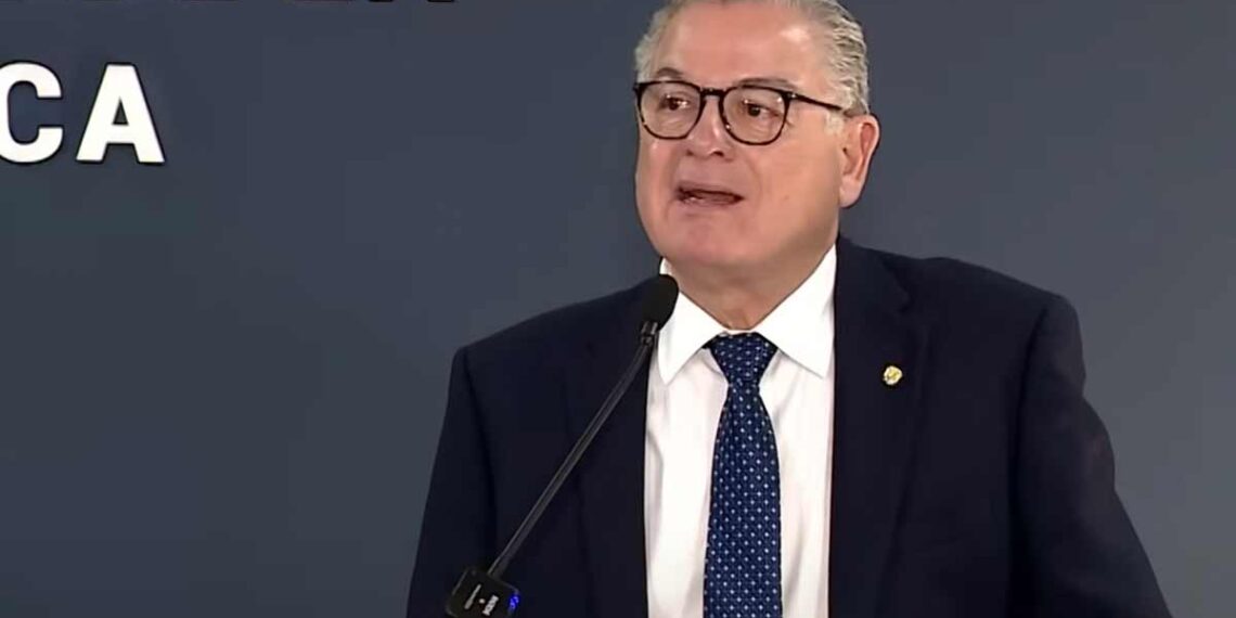 ¿Quién responde por los días sin clases? Contraloría suspende salarios a más de 15 mil docentes ausentes - tupolitica.com