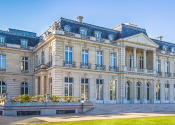 El Château de la Muette, sede de la OCDE en París - Tupolitica.com