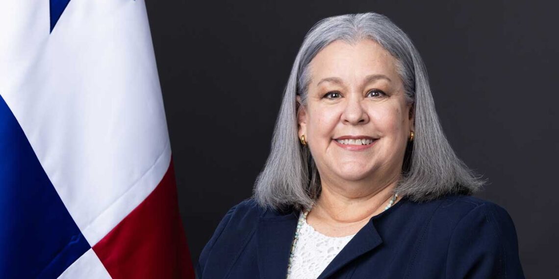 Ministra Beatriz Carles de Arango - Primer año de gestión del Ministerio de Desarrollo Social - Análisis de Tu Política - tupolitica.com