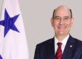 Ministro Felipe Chapman - Ministerio de Economía y Finanzas - Análisis del primer año de gestión - Tu Política - tupolitica.com