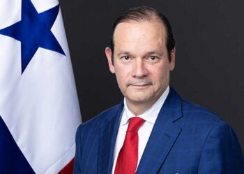 Ministro Javier Martínez-Acha - Análisis del primer año de gestión del Ministerio de Relaciones Exteriores - Análisis de Tu Política - tupolitica.com