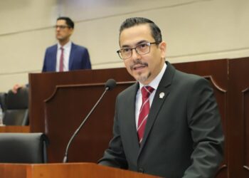 El procurador general de la Nación, Luis Carlos Manuel Gómez, presentó ante la Asamblea Nacional dos proyectos de ley para crear una Ley General Anti-Corrupción en el país. - Tu Política - tupolitica.com