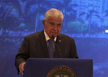 Presidente José Raúl Mulino durante discurso sobre economía, Canal de Panamá y reformas en el país